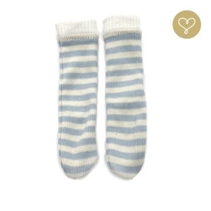 Socken mit blauen und weißen Streifen